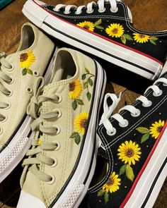 Sunflower Doodle Art Shoes - Whimsical and Floral Footwear.